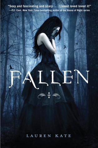 Review: Fallen by Lauren Kate